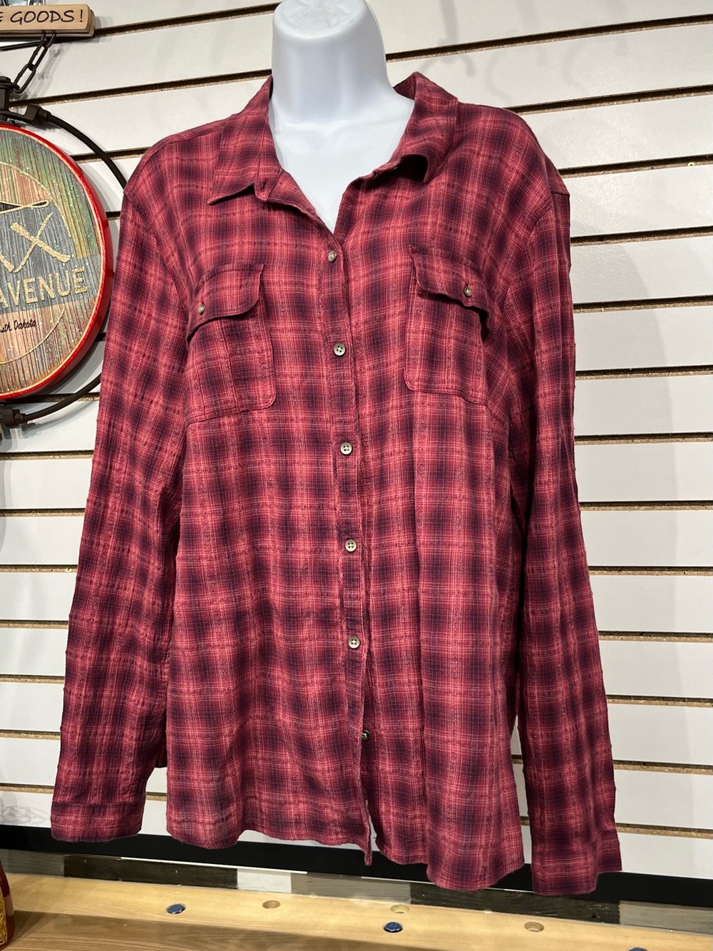 Eddie Bauer XL plaid button down - Picture 2 of 7